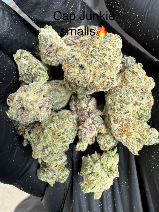 Cap Junkie Smalls Legendary Hemp Flower by the QP